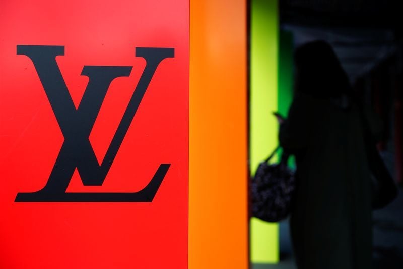 HSBC Lowers Price Target on LVMH