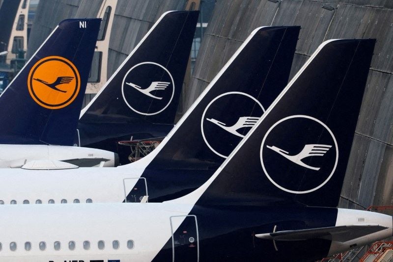 Lufthansa Expects US Business Slowdown Following Robust Summer Season