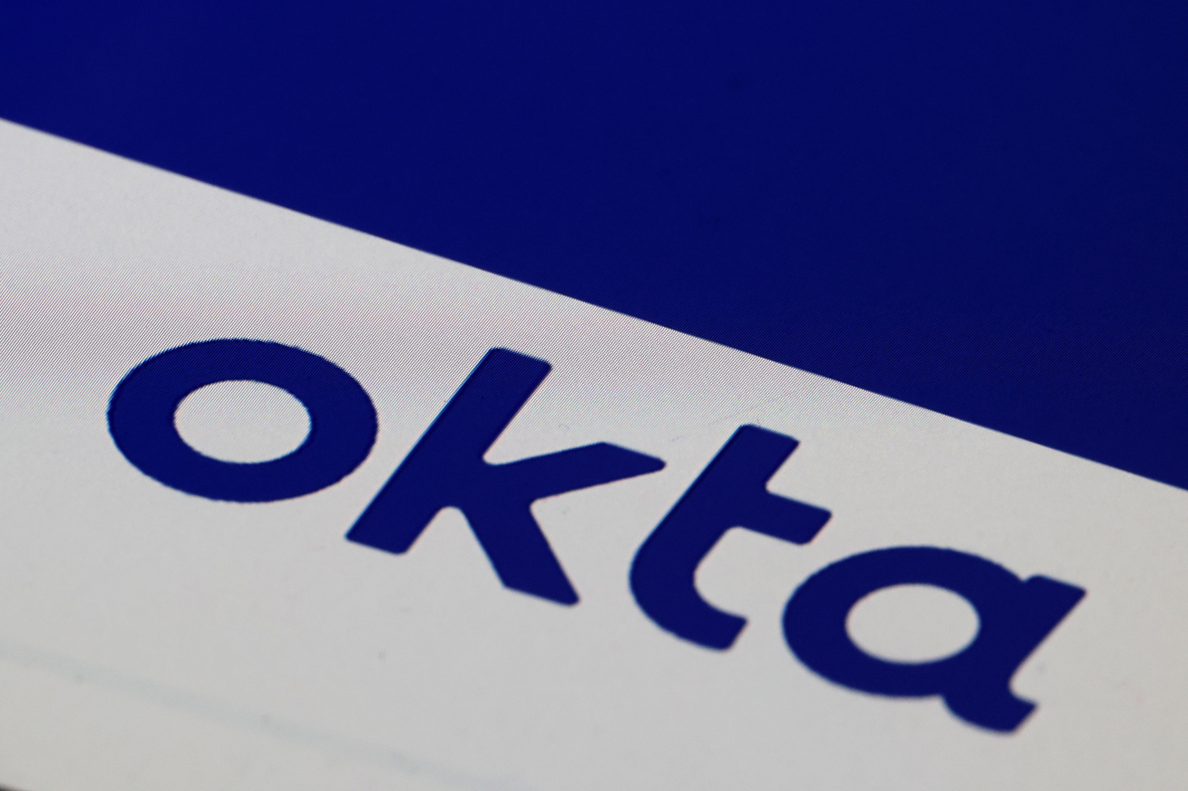 🌍STOCK REPORT:  "Okta: Crescita del 6% nel Q2 e Previsioni Ottimistiche per il Q3, Acquisizione Strategica di Axiom per Espandere la Sicurezza"