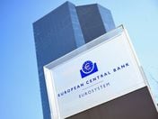 Bce manterrà politiche stimolo in revisione strategia