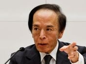 La BOJ punta a un'inflazione moderata sostenuta da aumenti salariali, afferma Ueda