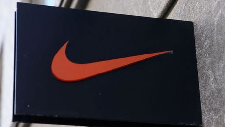 Face aux tensions commerciales, Nike relance ses ventes sur Amazon et annonce une hausse des prix
