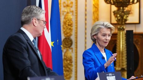 Starmer sur une corde raide :  la réinitialisation des relations anglo-européennes