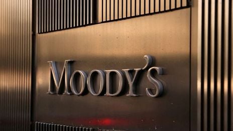 Moody's rewards its most patient shareholders