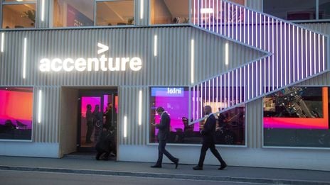 Accenture boucle un exercice satisfaisant sur fond d'inquiétudes
