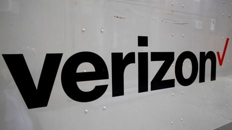 Verizon expects sharp earnings growth as subscriber adds rebound
