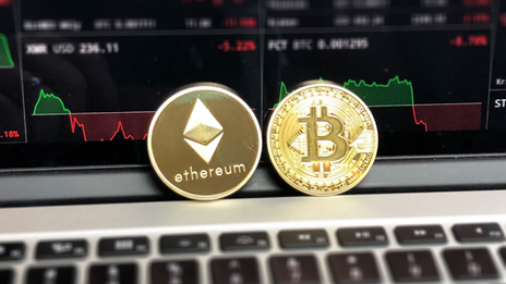 Trump presse le Congrès de réguler rapidement les cryptomonnaies
