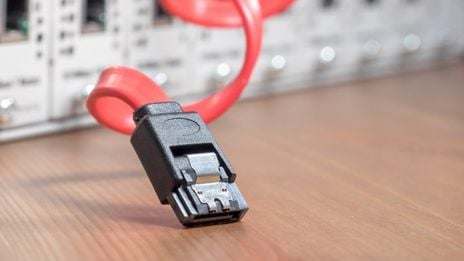 2CRSi, des pelles et des pioches pour l'IA sur la cote parisienne