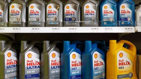 Olieprijzen dalen na IEA-besluit over versnelde vrijgave reserves