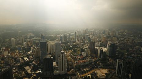 Malaysian Shares Start Week in Black Despite Downbeat Manufacturing Data; IGB's Shares Gain 2%