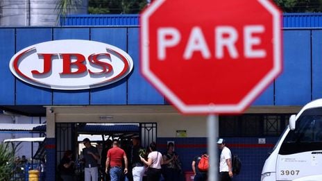 Les actionnaires minoritaires de JBS approuvent la double cotation aux États-Unis et au Brésil