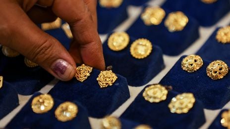 Gold erreicht Zwei-Wochen-Hoch, da Anleger angesichts der US-Schuldenängste vorsichtig werden