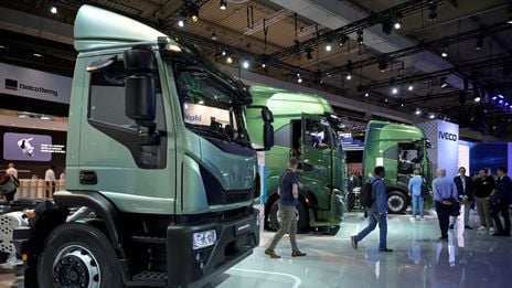 Esclusiva:  Gli Agnelli in trattative per la vendita di Iveco, Tata Motors si fa avanti, dicono fonti