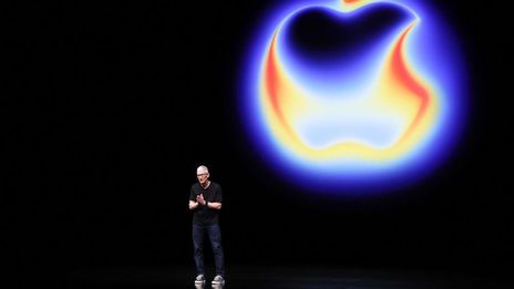 Global markets live:  Apple, Intel, Pfizer, Accenture, Unicredit…