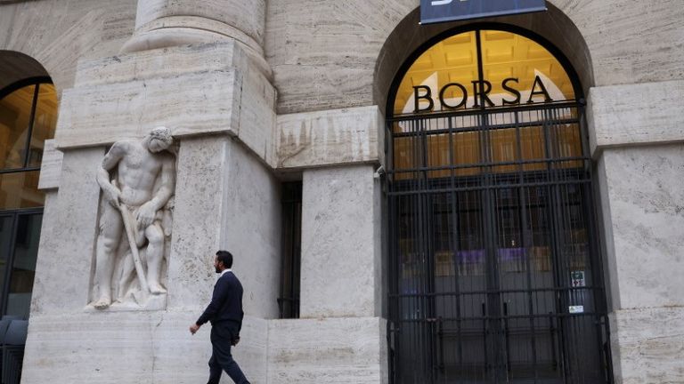 Mixed finish for European markets as US stocks pare gains