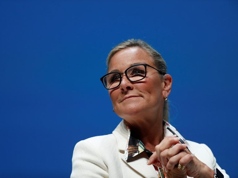 Angela Ahrendts