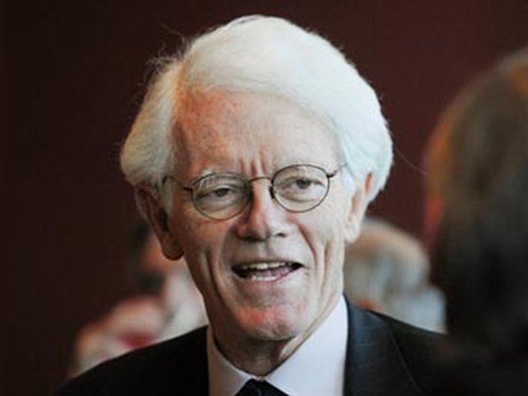 Peter Lynch